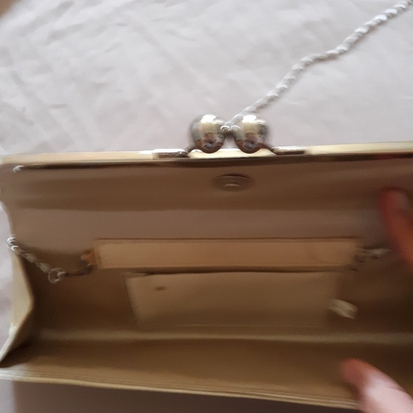 Purse - Picture 2 of 2